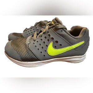 Nike Downshifter 7 Size‎ 10.5 C Boys 881515-002 Gray